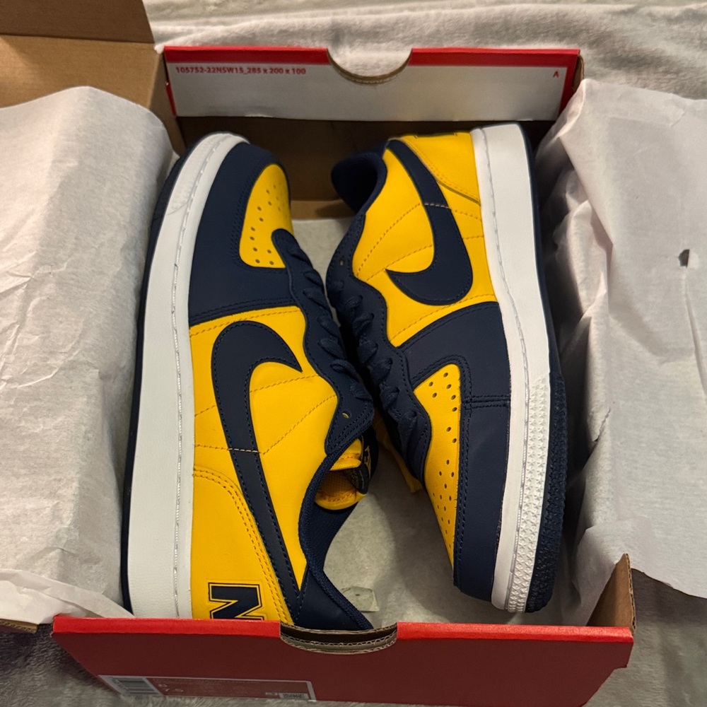 Nike Terminator Low OG University Gold/Navy/White Sneakers Size M6 or W 7.5